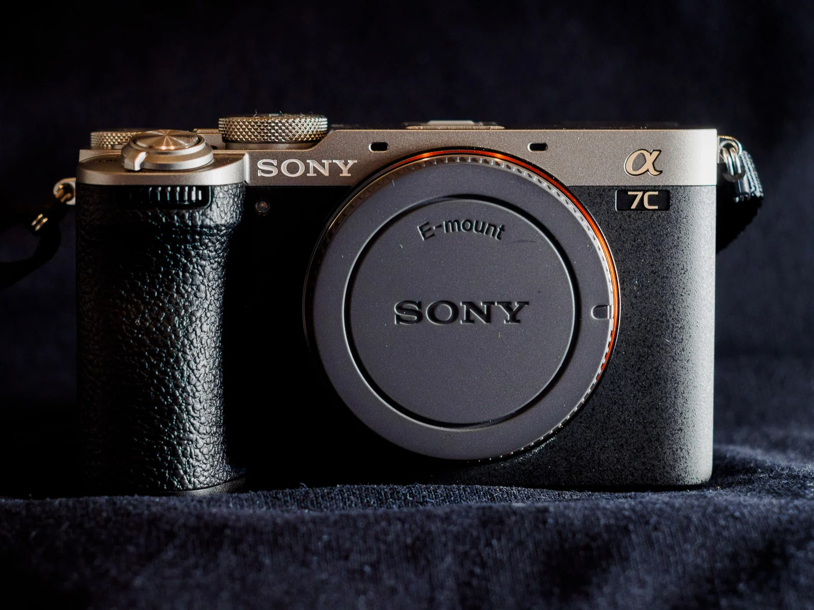 全能的隨身夥伴 - Sony A7C2 評測心得