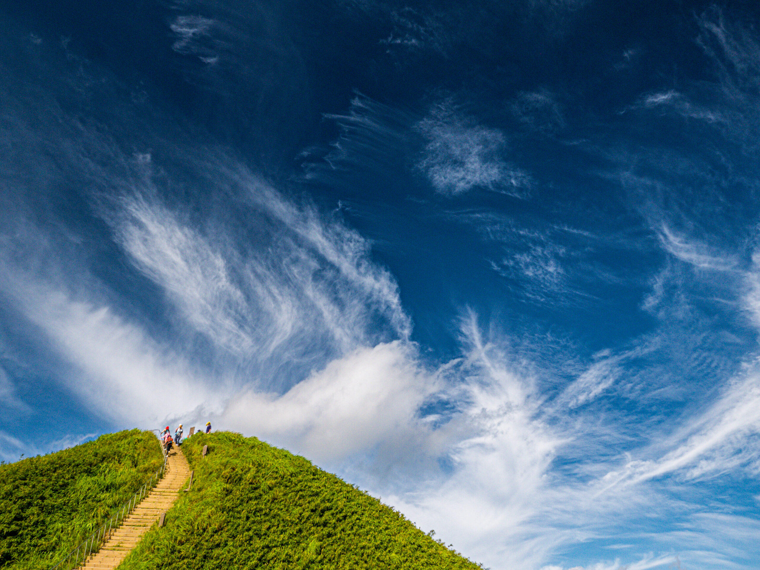 漫步微光的角落 – 宜蘭，那些山與海 – 抹茶山，三層坪，永鎮海濱